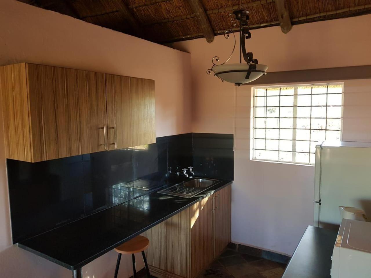 Lagai Roi Guesthouse Boshoek 객실 사진